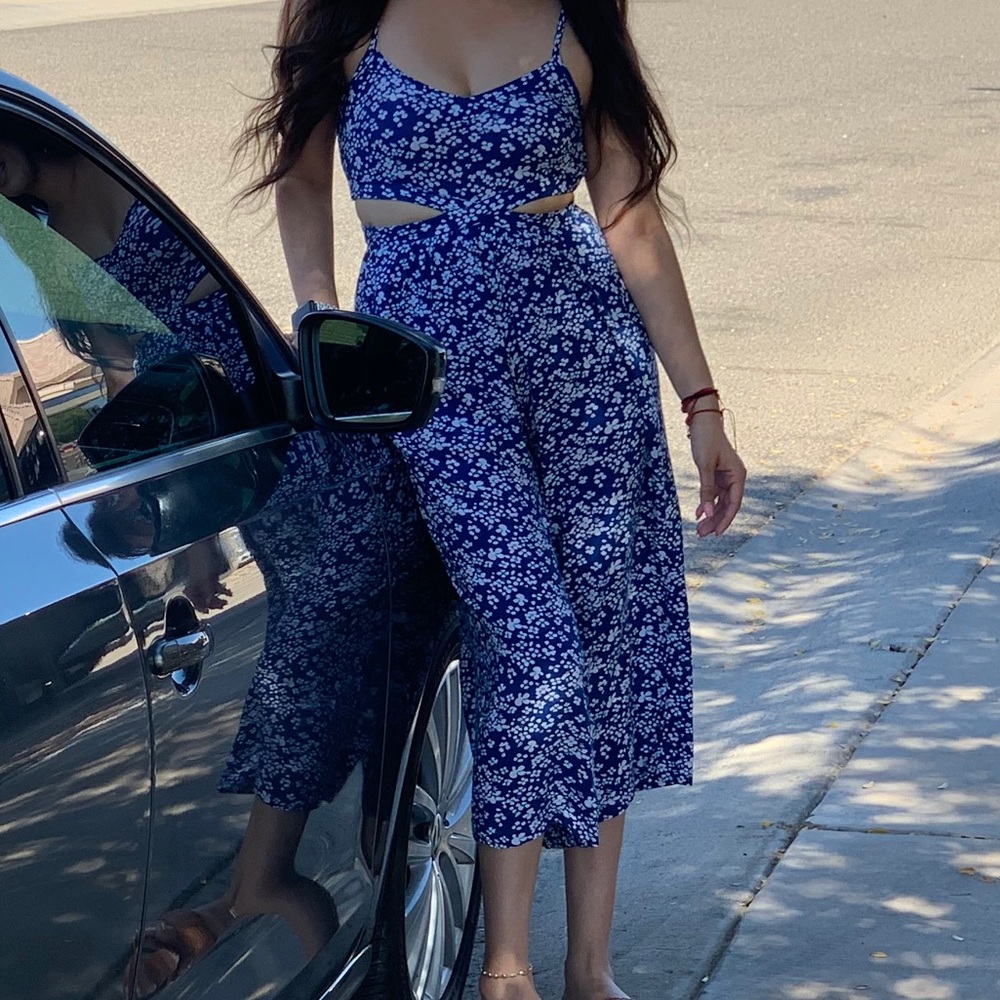 Romper - Picture 2 of 2